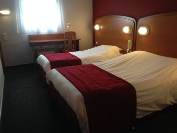Hotel Initial By Balladins Amiens / ロンゴー エクステリア 写真